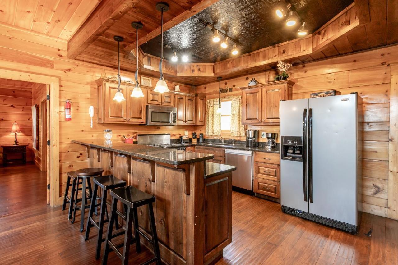 Smokystays 6 Bedroom Cabin Pigeon Forge Dış mekan fotoğraf